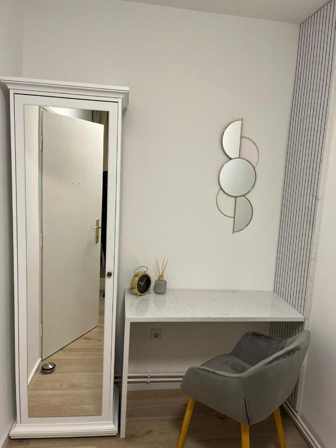 카를로바츠 Apartman Gold Maris 아파트 외부 사진