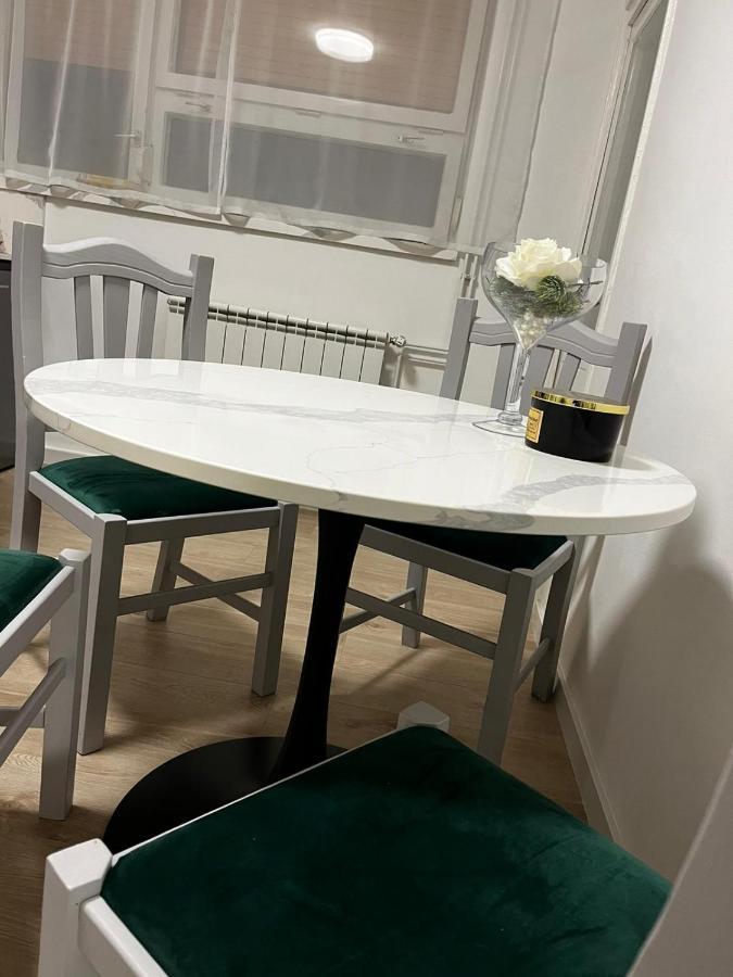카를로바츠 Apartman Gold Maris 아파트 외부 사진