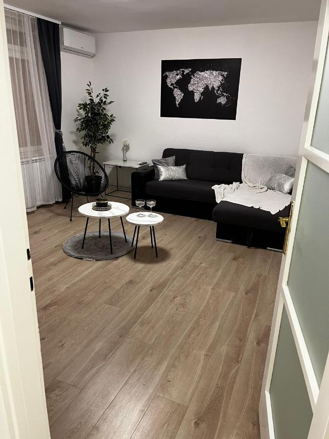 카를로바츠 Apartman Gold Maris 아파트 외부 사진